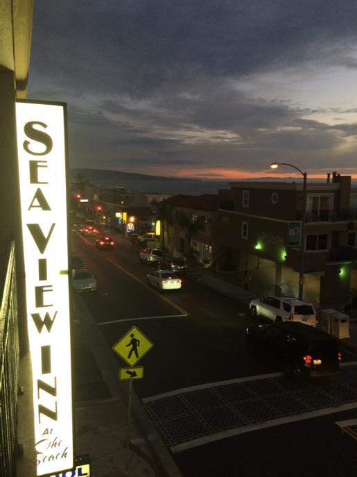 Flossssman's tweet photo. #manhattanbeach #seaviewinn http://t.co/Akdxi1EeU3