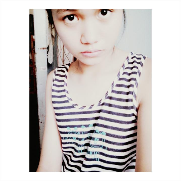 itsmeaypreyl's tweet photo. Tinutokay ta bi.  :P http://t.co/PouRjkNBfI