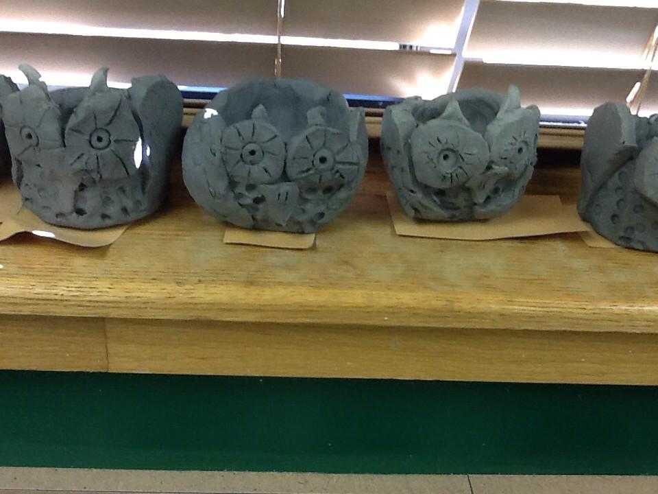 MartensGretchen's tweet photo. Whoooo is having fun working with clay? MacArthur third grade artists! #pinch, slab, score,slip @MacPride http://t.co/mx7SmF5hVy