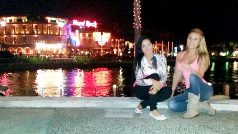 erikbibianarodr's tweet photo. Extrañando  a mi hermana http://t.co/kcGqwRMeZy
