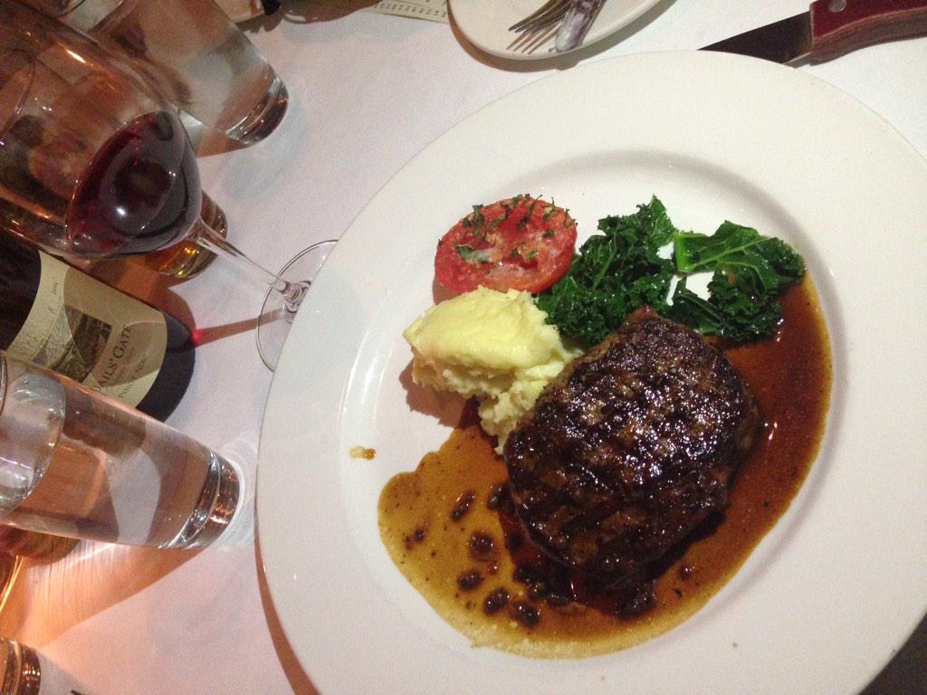 harp_d1's tweet photo. #bestdinnerever @a_glowacka http://t.co/1YoZfVmtMR
