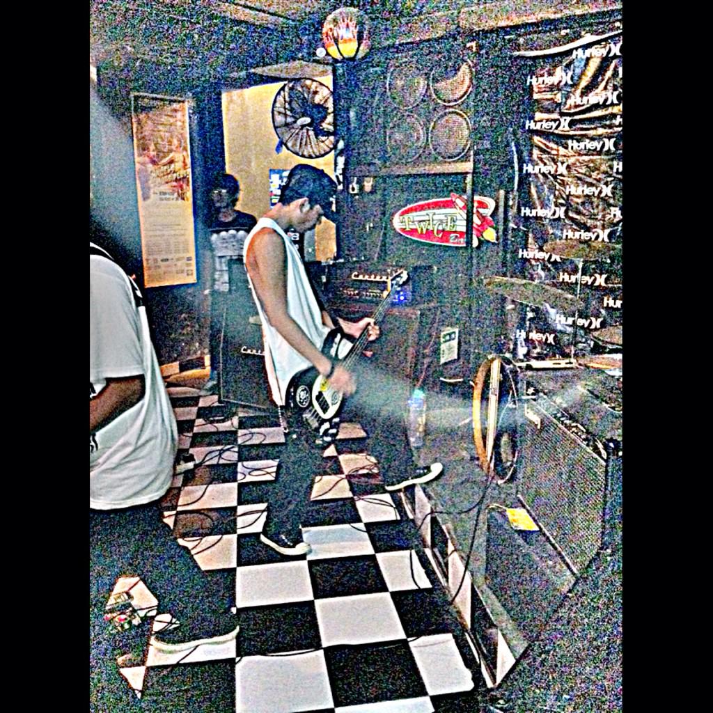 Semalam bersama <a href="/RodeoInTexas/">R I T.</a> di <a href="/Twice_Bali/">TWICE</a> !!