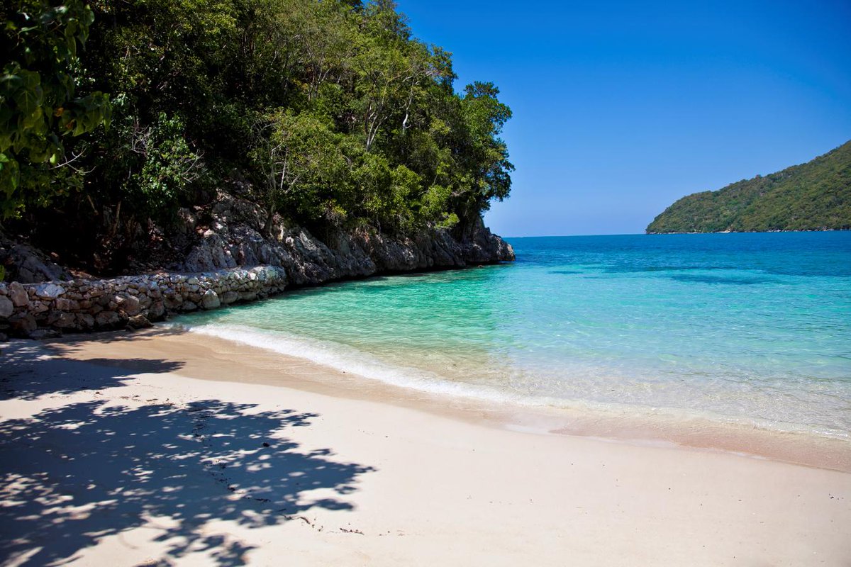 CelebritySF's tweet image. Stroll along the shores of Accra Beach, one of the most beautiful beaches of Barbados, on your next #Caribbean cruise