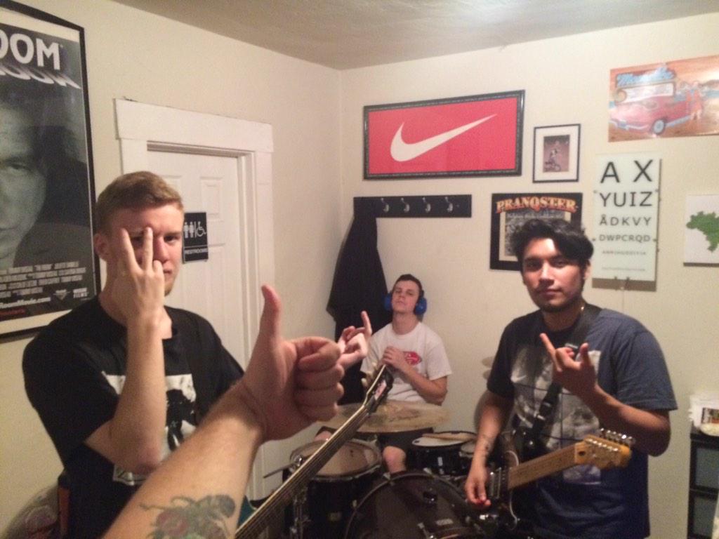 forester925's tweet photo. Practicing our musical creations #forester925 #theroom #tommywiseau #youretearingmeapartlisa http://t.co/hJOS0BmQau