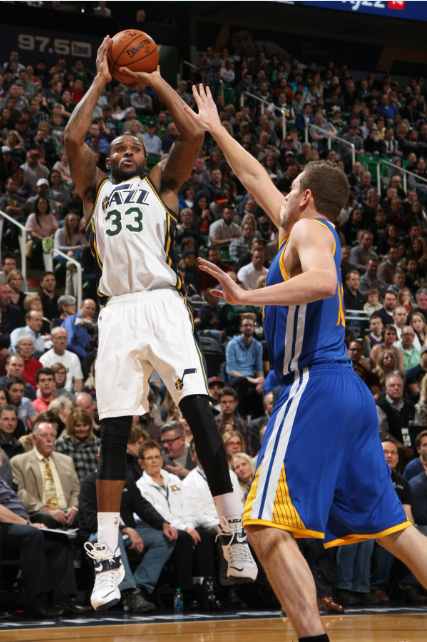NBA's tweet photo. A season-high 17 pts, @35_Fitz provides a spark for @utahjazz who hold off @warriors 110-100 to snap a 2 game skid. http://t.co/spKuPitlGW