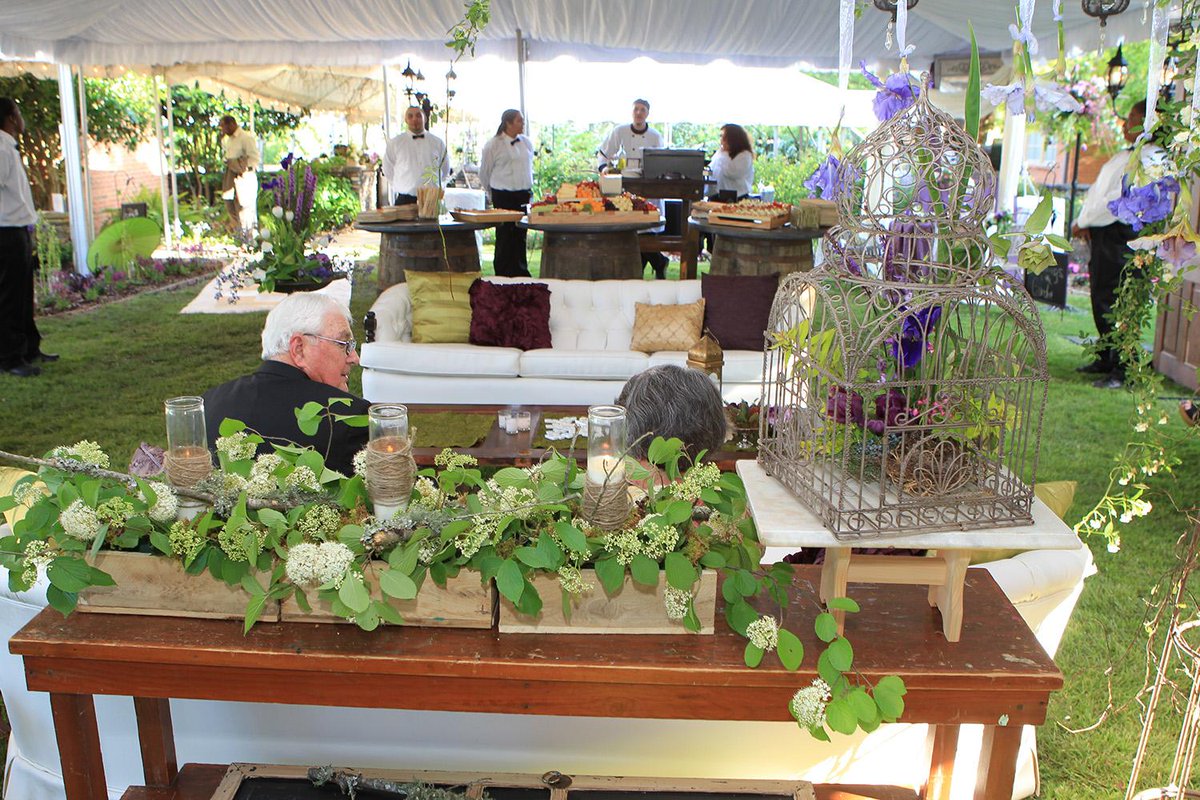 We are recruiting volunteers to help with the Garden Gala Silent Auction. If interested please email scbg@clemson.edu