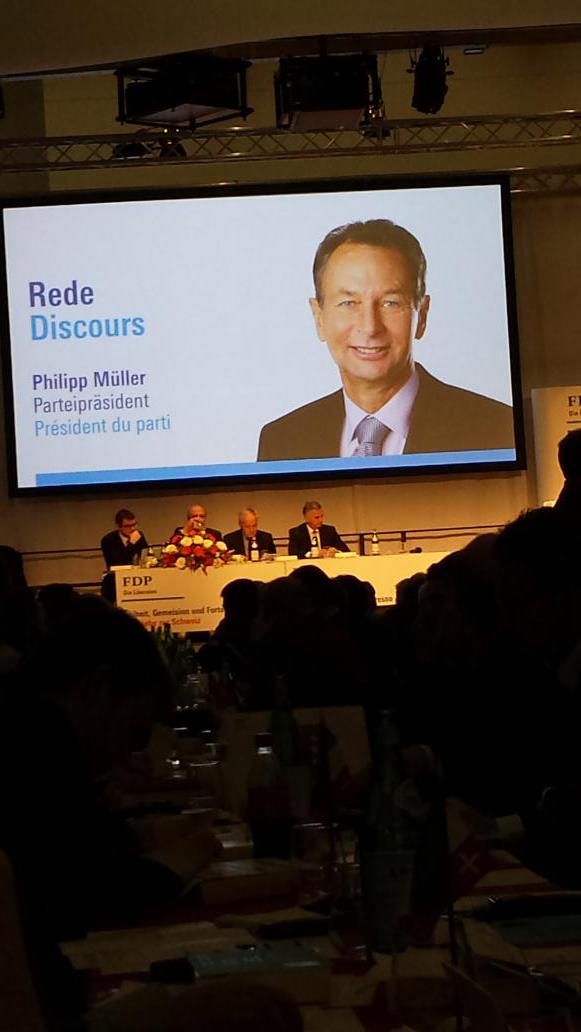mike_cortese_'s tweet photo. Discours de notre Président Phillipp Müller. Le franc fort au coeur de son discours.   #AD_PLR http://t.co/djcG0lhxKQ
