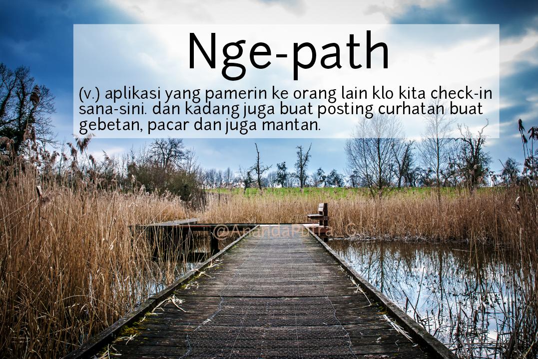 Defihebat's tweet photo. Path apa sih ?? *masihfb'an* RT @MemeComicIndo: Cewe nih biasanya :v -An http://t.co/qMiPowaivk
