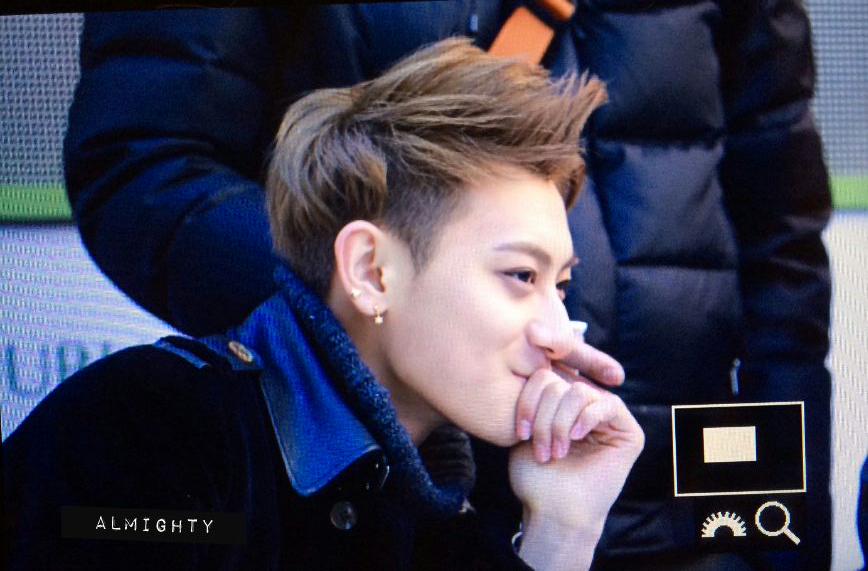 almighty_tao's tweet photo. 150131 부산점 네이쳐 팬싸인회 #Tao
왜 자꿓ㅎㅎㅎㅎ 광대가 솟는고얗ㅎㅎㅎㅎㅎ💕 http://t.co/7hONO09ROm