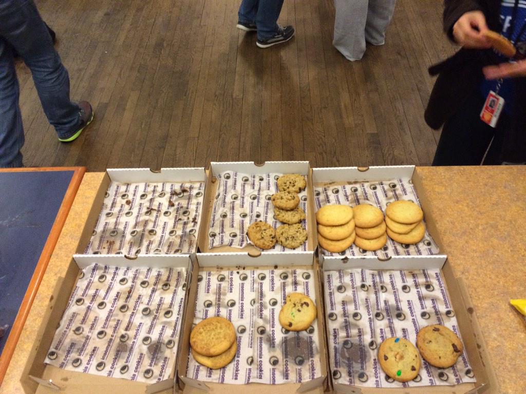 grabtheyoke's tweet photo. It's 1am and these high school coders have Insomnia... Cookies! #PilotPhilly http://t.co/FnbtEZ9rxy