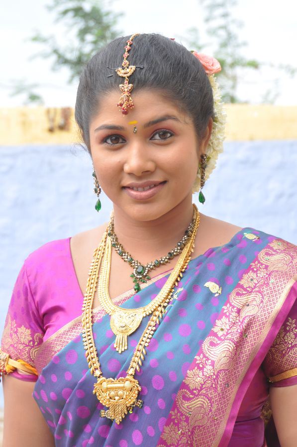 KollywoodCinima's tweet photo. #Poorvakudi Hot Stills http://t.co/SBRAxj7TYL