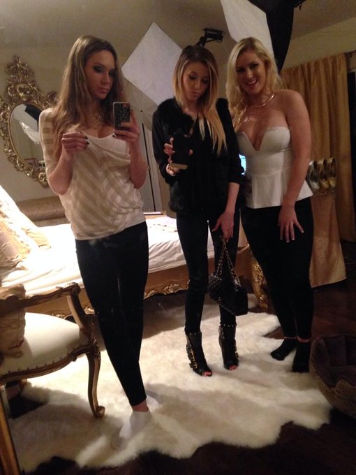 Going out to eat in West Hollywood with @NikkiDiamond69 toniiiiight 💋💋💋 http://t.co/wEGA54HWp2<a class="tags" target="_blank" title="On Twitter" href="/?out=eyJ0eXAiOiJKV1QiLCJhbGciOiJIUzUxMiJ9.eyJpYXQiOjE3MzI0MTY5OTcsImlzcyI6InR3cG9ybnN0YXJzLmNvbSIsIm5iZiI6MTczMjQxNjk5NywiZXhwIjoxNzYzOTUyOTk3LCJyZWRpcmVjdF91cmwiOiJodHRwczovL3R3aXR0ZXIuY29tL05pa2tpRGlhbW9uZDY5In0.OHQA0Onw0PO0Fjck6Dfj-GUvnq5WTpwBbjOJohKj6hlGWna-sufBA6lG1ORNhdoC8TNmArDAlMFyGoKVCB8hLA">@NikkiDiamond69</a><a href="/tag/goodslave"class="tags"><span>#goodslave</span></a>