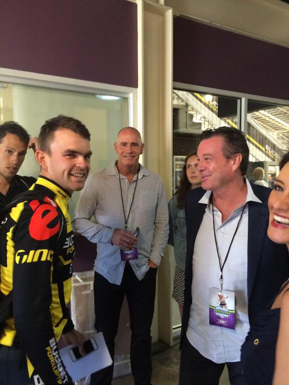 Calm before the storm. <a href="/JackBobridge/">Jack Bobridge</a>  <a href="/BudgetForklifts/">TeamBudgetForklifts</a> @ShotzNutrition <a href="/AlisonLopdell/">Alison Taylor</a> #HourRecord #webelieveinjack