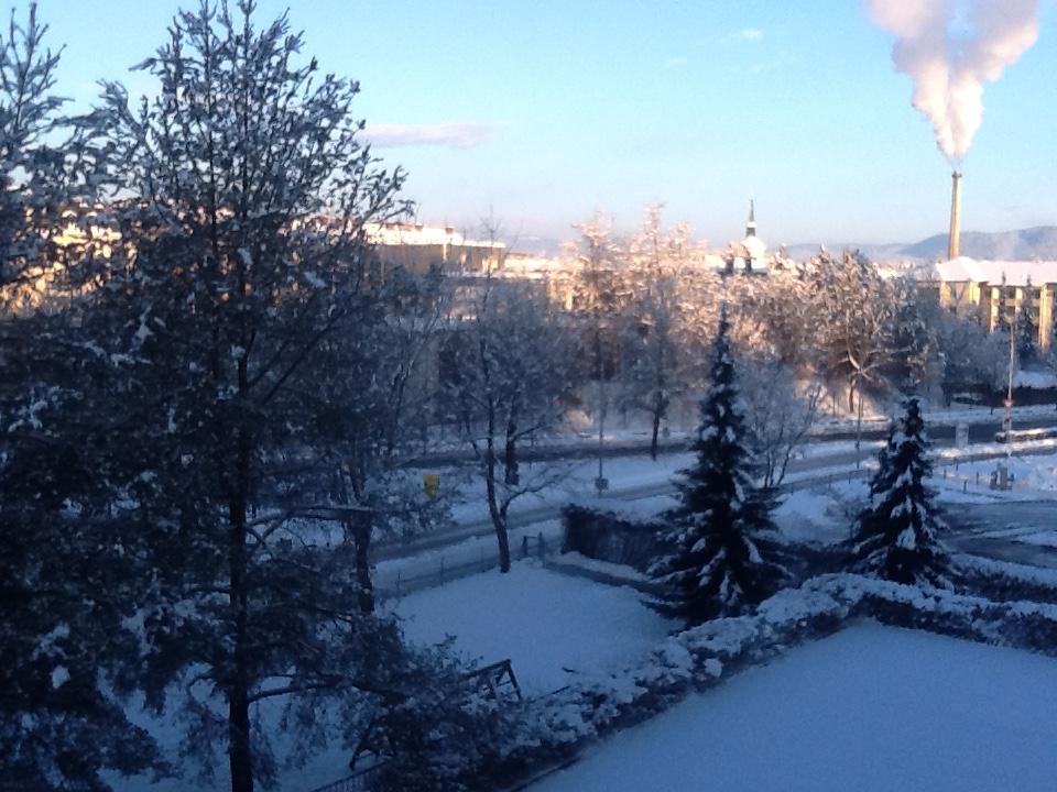 Scheider_Christ's tweet photo. Ein wunderbarer Morgen in Klagenfurt.Heute ist Tag der offenen Tür im Rathaus.Hoffe wir sehen uns, würde mich freuen! http://t.co/Dy7DXoGHFn