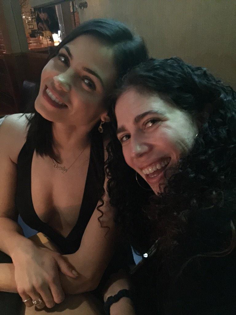 RichardHatem's tweet photo. #WOEE Creator @MaggieFriedman with @jennaldewan #WitchesReunion http://t.co/w4JYkI6BdU