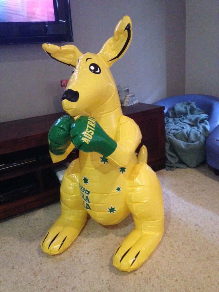 markhill513's tweet photo. Ready for kick off @Socceroos @ShaneThiele @Cbullybull #cmonaussie #AFC2015 http://t.co/jwUmM9KVPT