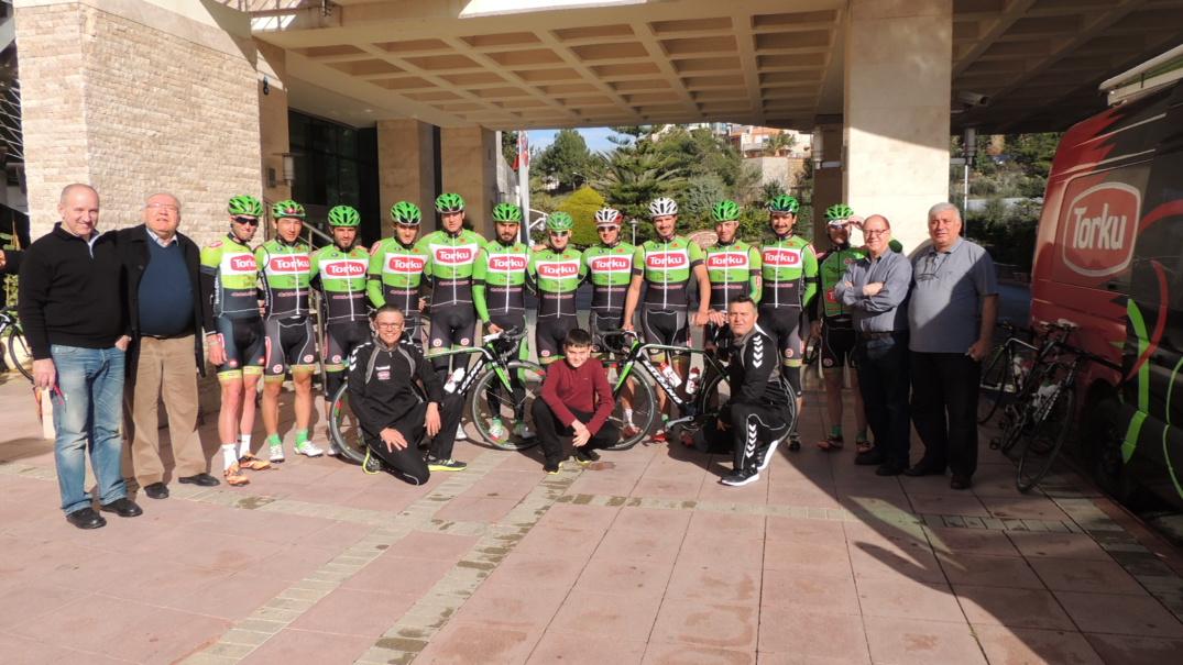 TeamKonya's tweet photo. @TeamTorkuSeker family team #CyclingTurkishPower http://t.co/Lt7rz2hMtc