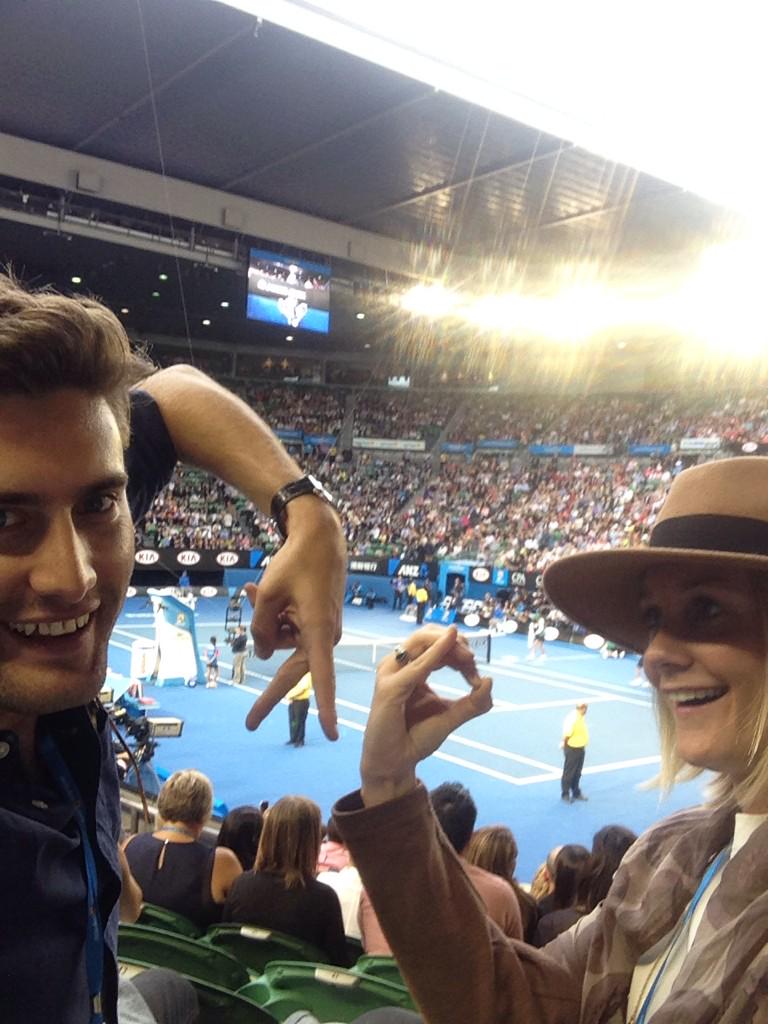 marshalljamesx's tweet photo. #aoselfie #rla #SerenaWilliams #MariaSharapova http://t.co/VM4vCBdkoo
