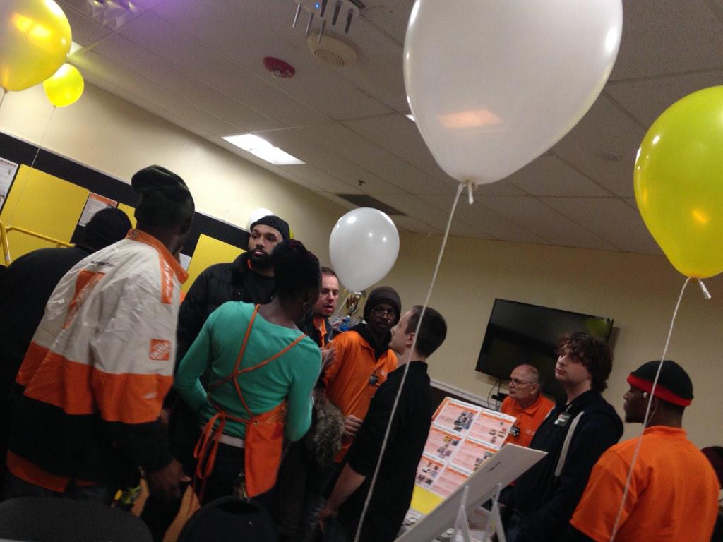 GeorgeMoniek's tweet photo. One team One dream One focus equals great success!! http://t.co/UvXQ8kUBlg