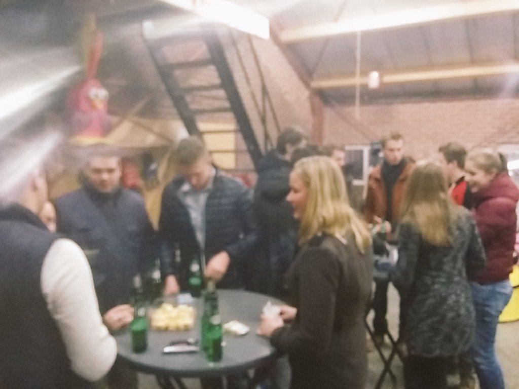 Vandaag opendag bij de wagen! Benieuwd? Kom gerust langs.