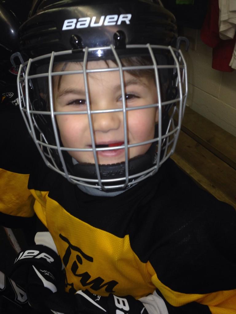 MikeSwift16's tweet photo. Big day!! First game of the year! http://t.co/F51Vjoa6CW