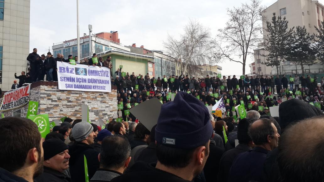 hackeros_25's tweet image. Erzurum Peygambere sahip çıkıyor