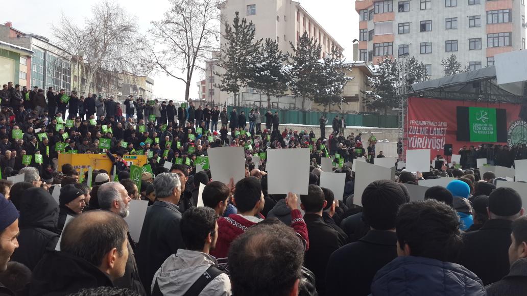 hackeros_25's tweet image. Erzurum Peygambere sahip çıkıyor