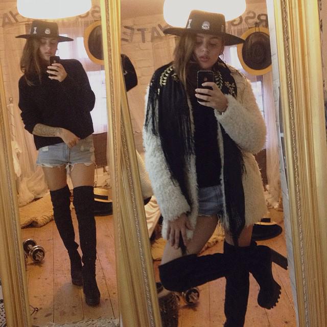 What do you think me to be sexy this winter day? I think that sex is my middle name. #graceisalwayssexyashell