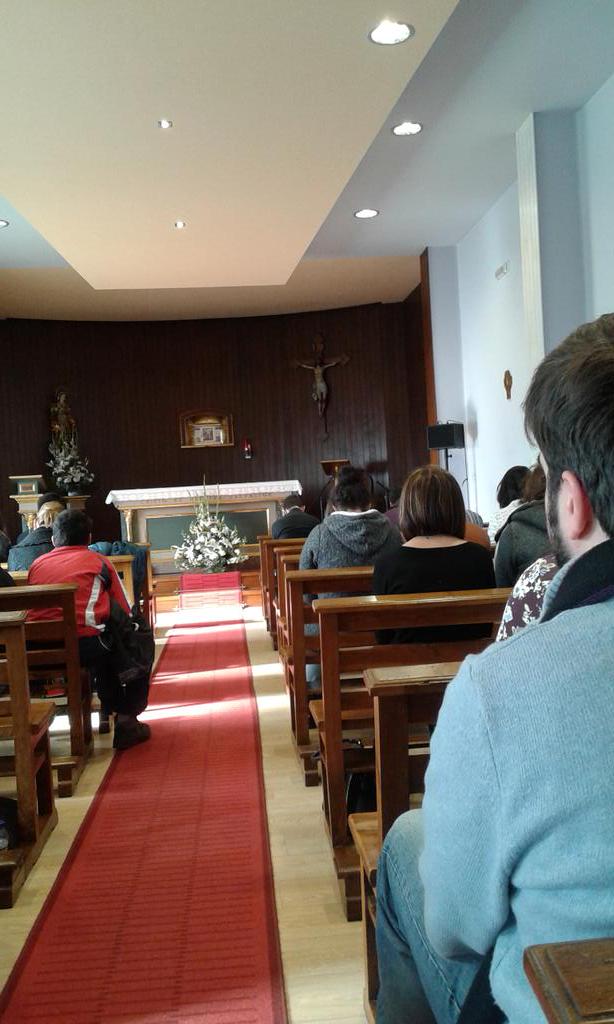 JuventudUniOu's tweet photo. Los jóvenes de Ourense preguntan a Jesús: ¿dónde vives? ¿Qué quieres de mí? http://t.co/z5U2Oipmc8