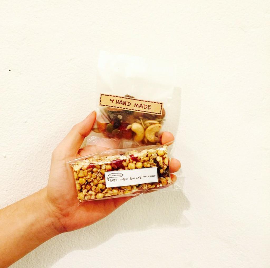 B8rJlxPCcAEXKFt.jpg:large