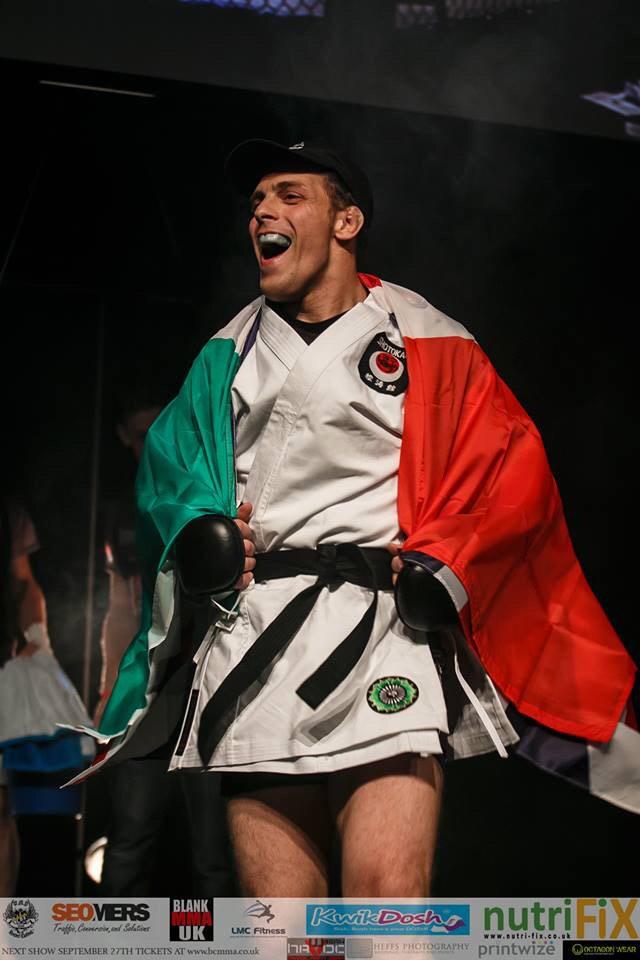 MMAMindPower's tweet image. Even champs have nerves b4 a fight... It's about what u do with it. I turn it into excitement :-)