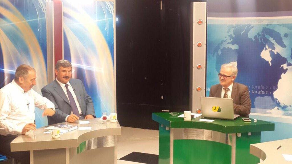 CelaledinErkmen's tweet photo. Dün kanal urfa kanalında yusuf dişlinin konugu oldugum programın tekrarı bugun saat 17:00'de verilecektir. http://t.co/YwnDUe9JTQ