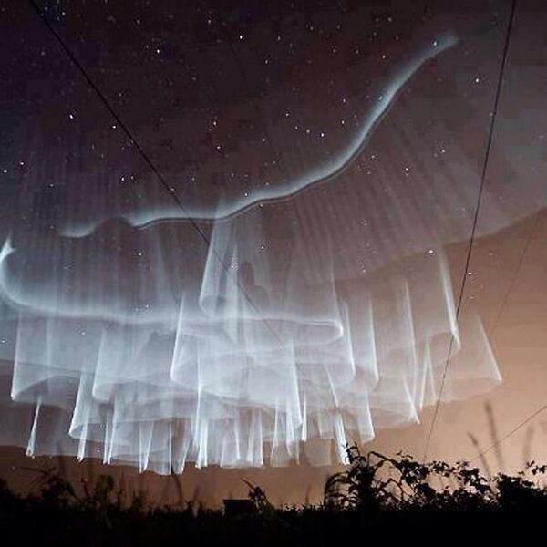 _Paisajes_'s tweet photo. Cortinas de Aurora Boreal. Finlandia. Realmente mágico! http://t.co/OOj015TpvZ