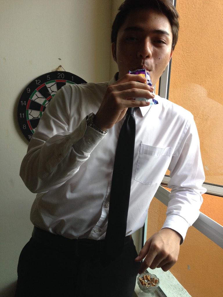 DzulLamin's tweet image. 🍦😁 #LastPresentation