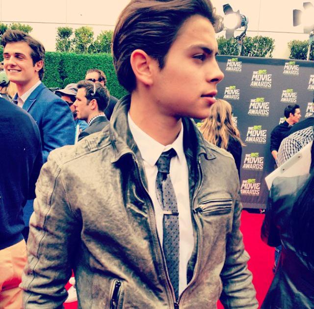 notJakeAustin tweet picture