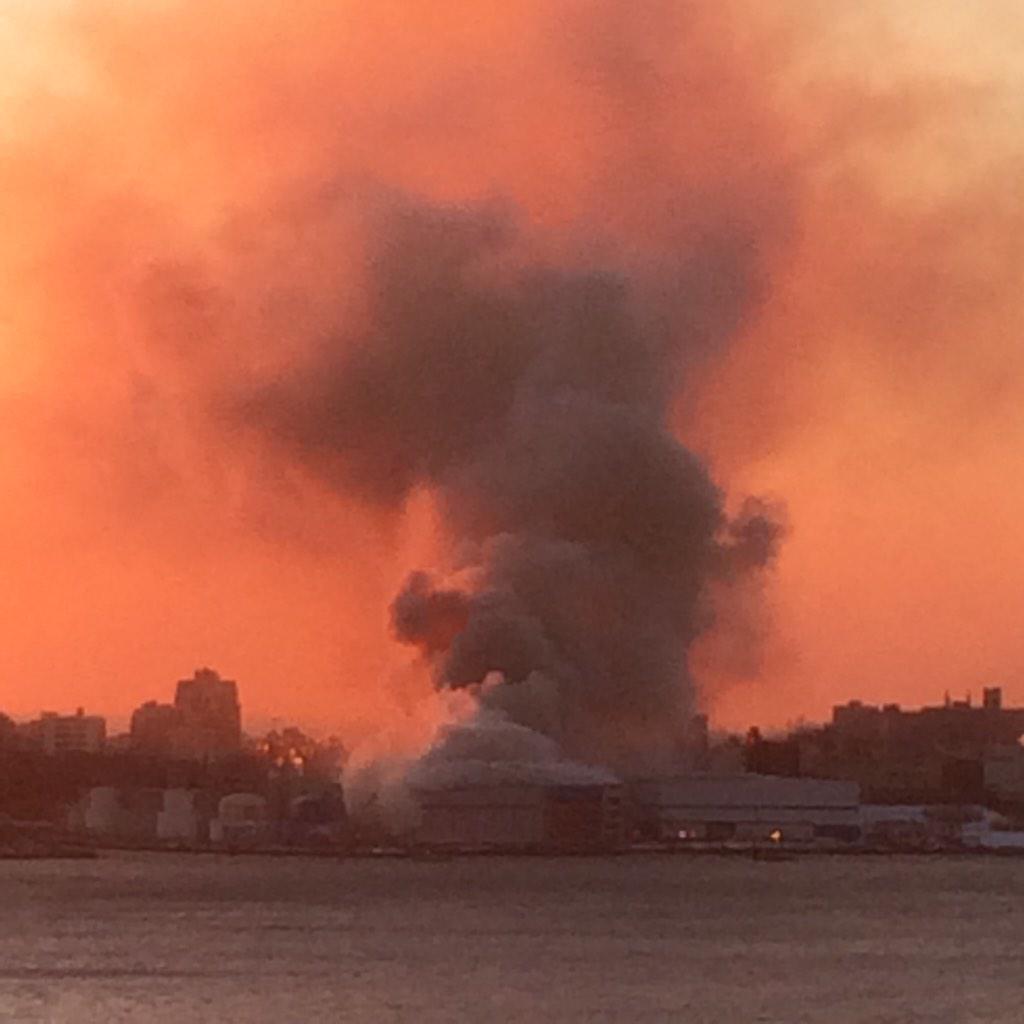 NYCSLS's tweet image. #williamsburghfire