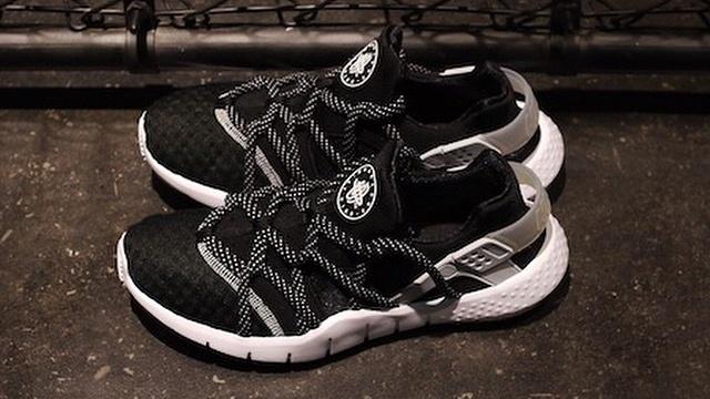 NikeHuaraches's tweet photo. RT if you're feeling the Nike Huarache NM. http://t.co/dN3SCwUsuU