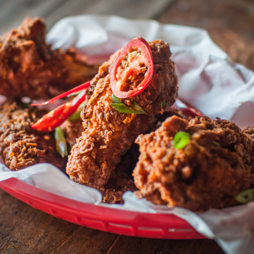 M_IMagazine's tweet photo. Who loves #chicken? Rt&Follow #win a #cluckwitch meal from @motherclucker Enter http://t.co/FTgXJ6M0Pi http://t.co/D4aXr9ujk9