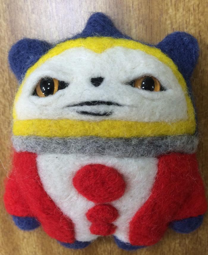 p_kouhou's tweet photo. 【ペルソナストーカー倶楽部第12回配信中！】のそ子センセイにフェルトでつくってもらったクマ。かわいいクマねー！のそ子センセイありがとクマ。みんな今夜はいい夢見るクマね　http://t.co/ONIYikFPXH  #PS倶楽部 http://t.co/A2j5WBbfL5