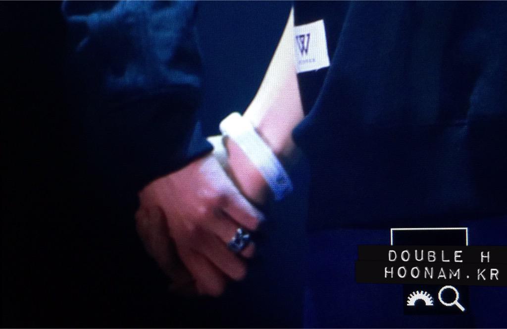 150131 WWIC 2015 in SEOUL #위너 #이승훈 #남태현 형아들이랑 손 꼭붙잡고!! 고생했어 애들아😍