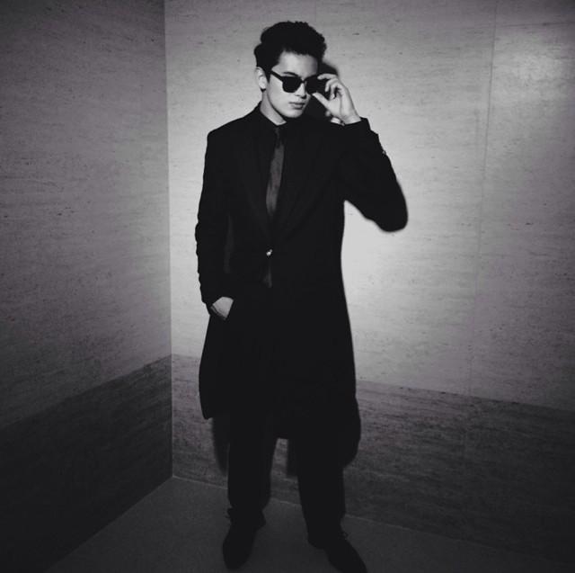 wljddavao's tweet photo. "What if I told you...
That I was the one?
#matrixfeels 🔫📺📞" -@jamesxreid 💕
• JaDine in Fantasyland 💜 http://t.co/D1uaSBcbvn