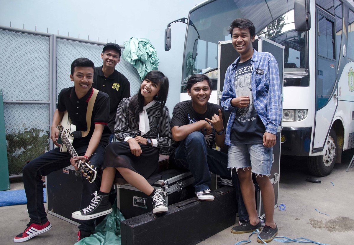 <a href="/smkn5malang/">SMK NEGERI 5 MALANG</a> Hohoho, ini dia "Last For Today". #HaBeDeVohisma #lastfortoday