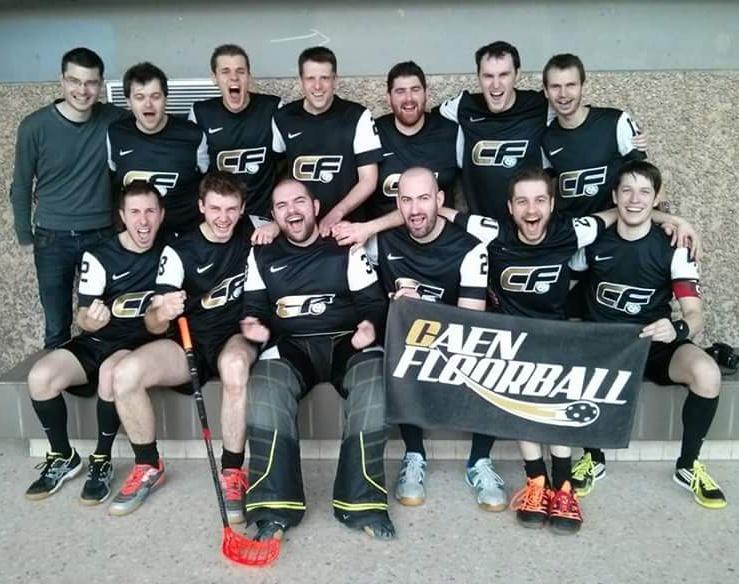 Énorme perf vs <a href="/lyon_floorball/">Lyon Floorball Club</a>, champion de France 2012 ! Menée 3-0, notre D1 a finalement gagné 6-5 ! #floorball