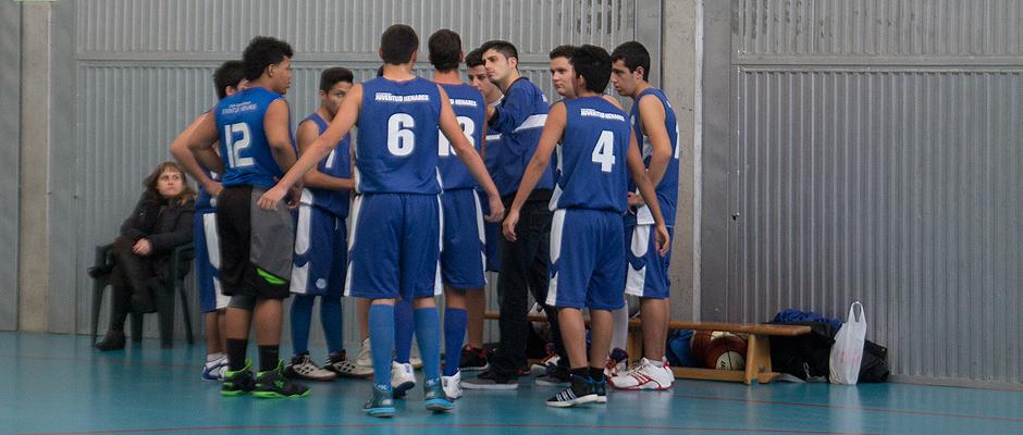 juventudhenares's tweet photo. #ResultadosPartidos #JuniorB vs #MSIERRA 98 39-67 "Se lucho pero terminamos con solo 4 jugadores" @Victor05Sanchez http://t.co/8QSJek9WrE
