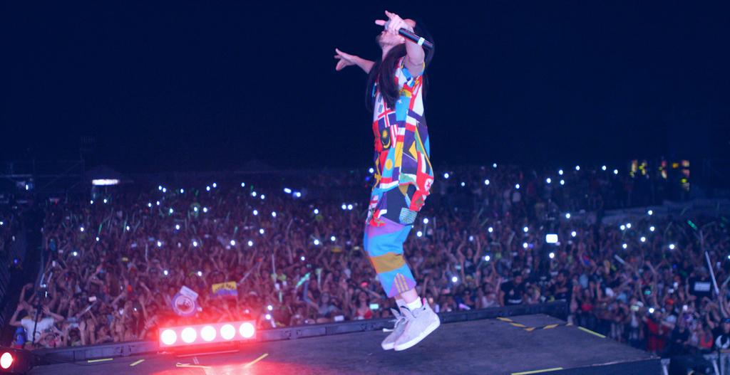 FutureVisionMP's tweet image. On stage filming AfterMovie with dj Steve Aoki