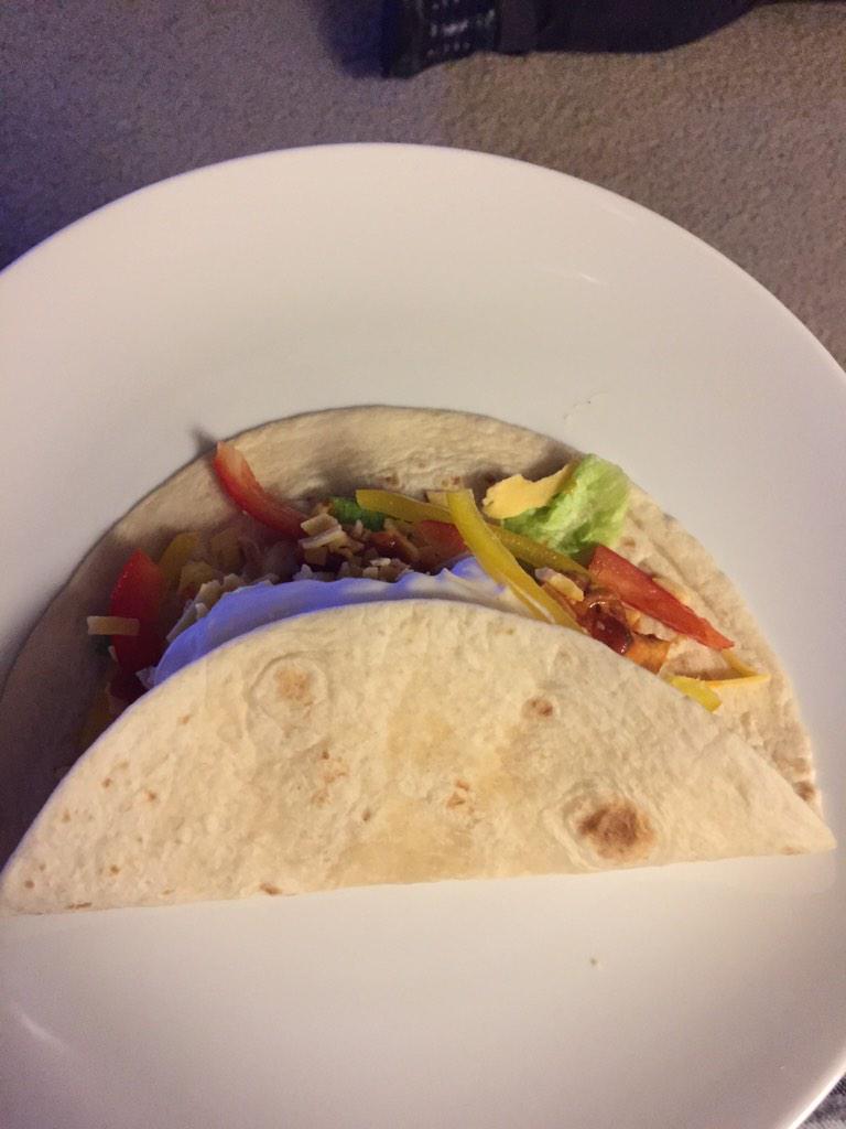 HazelMulholland's tweet photo. Fajitas night with no1 nephew #Ewan and @jantyannie ☺️watching #TheVoice - no #BillyBottle this wk @dvmckay 😂 xx http://t.co/u724I2wnv9
