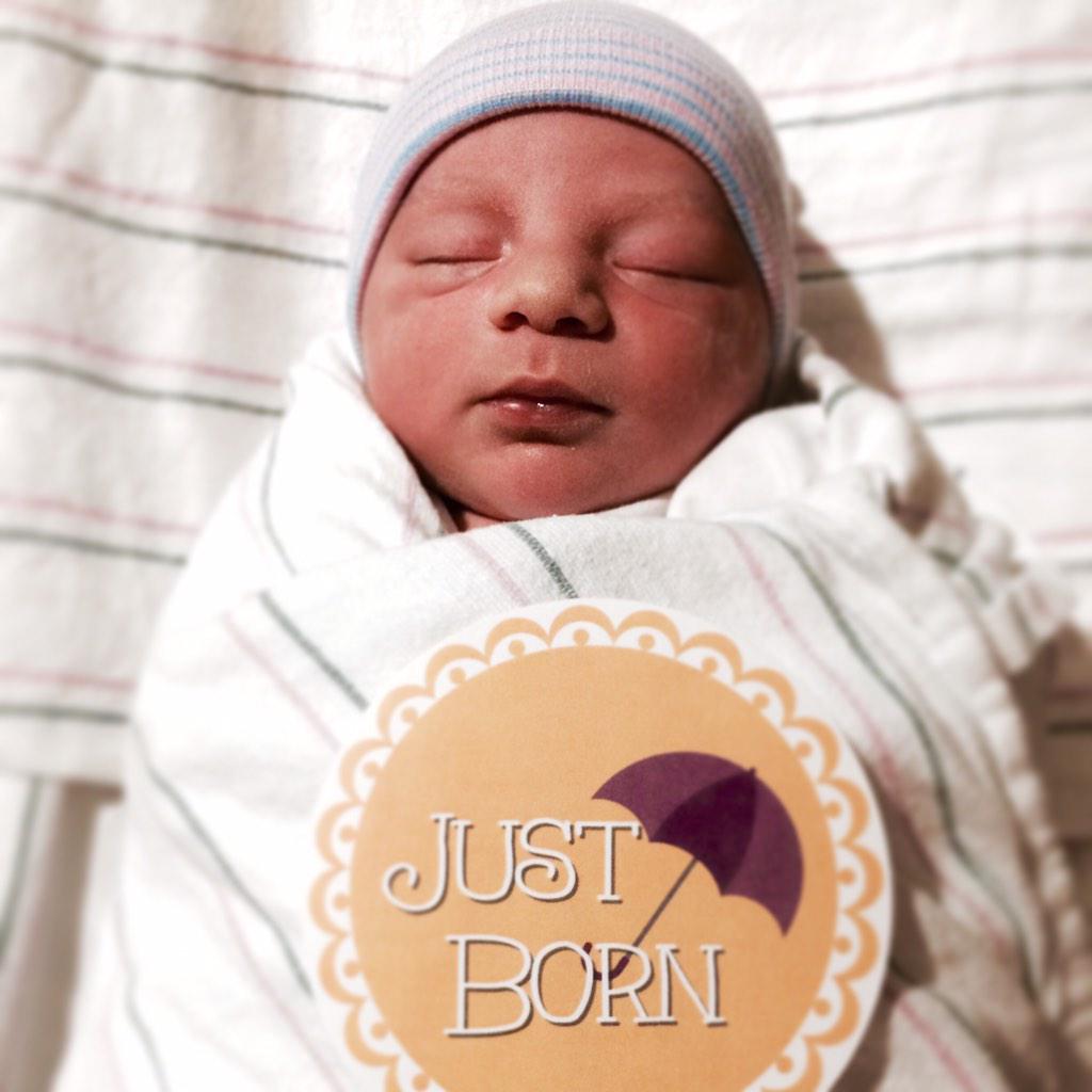 stretch_schreck's tweet photo. CONGRATS to you and your family«@mikebettes Welcome Landen Benjamin Bettes! 8lbs 3oz. He's as peaceful as can be. http://t.co/sMV9304ovc»