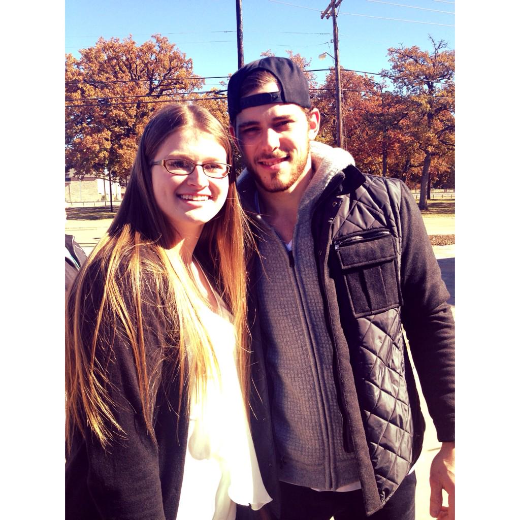 HAPPY BIRTHDAY TYLER SEGUIN! Thanks for being in Dallas instead of those God awful Bruins 