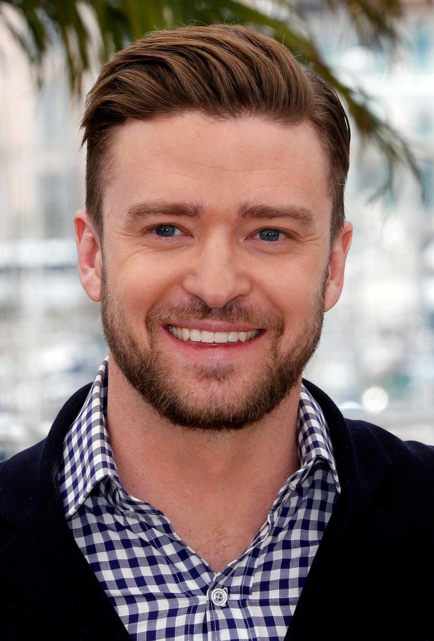 HAPPY BIRTHDAY JUSTIN TIMBERLAKE! CRY ME A RIVER .   