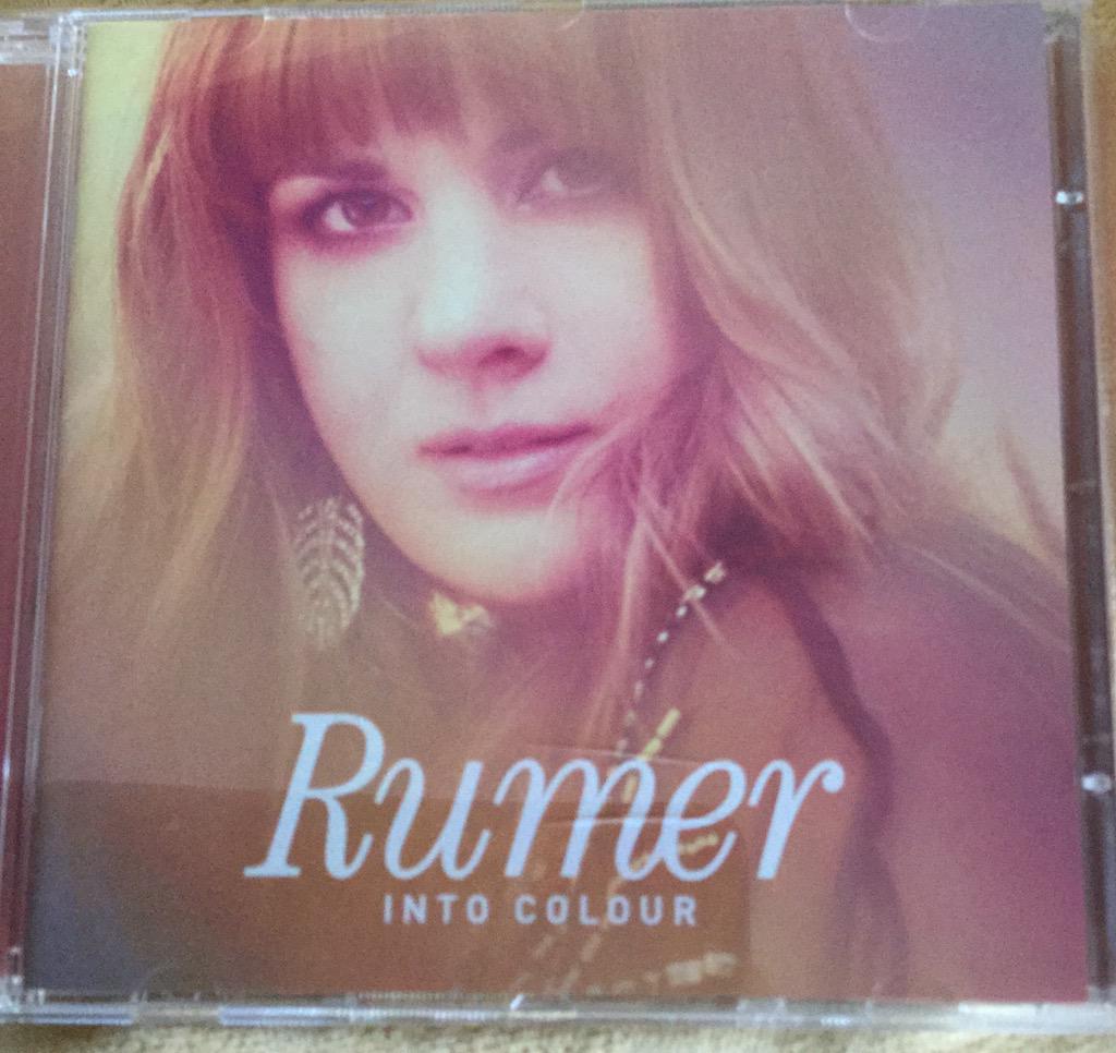 MaggieMayFinnie's tweet photo. @Rumersongs lazy Saturday sipping tea and listening to #IntoColour #bliss http://t.co/SA7T2ynTI4